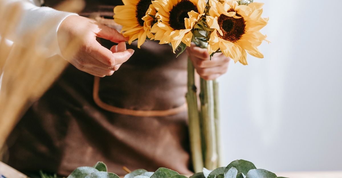 Chic Table Arrangements to Impress Your Wedding Guests