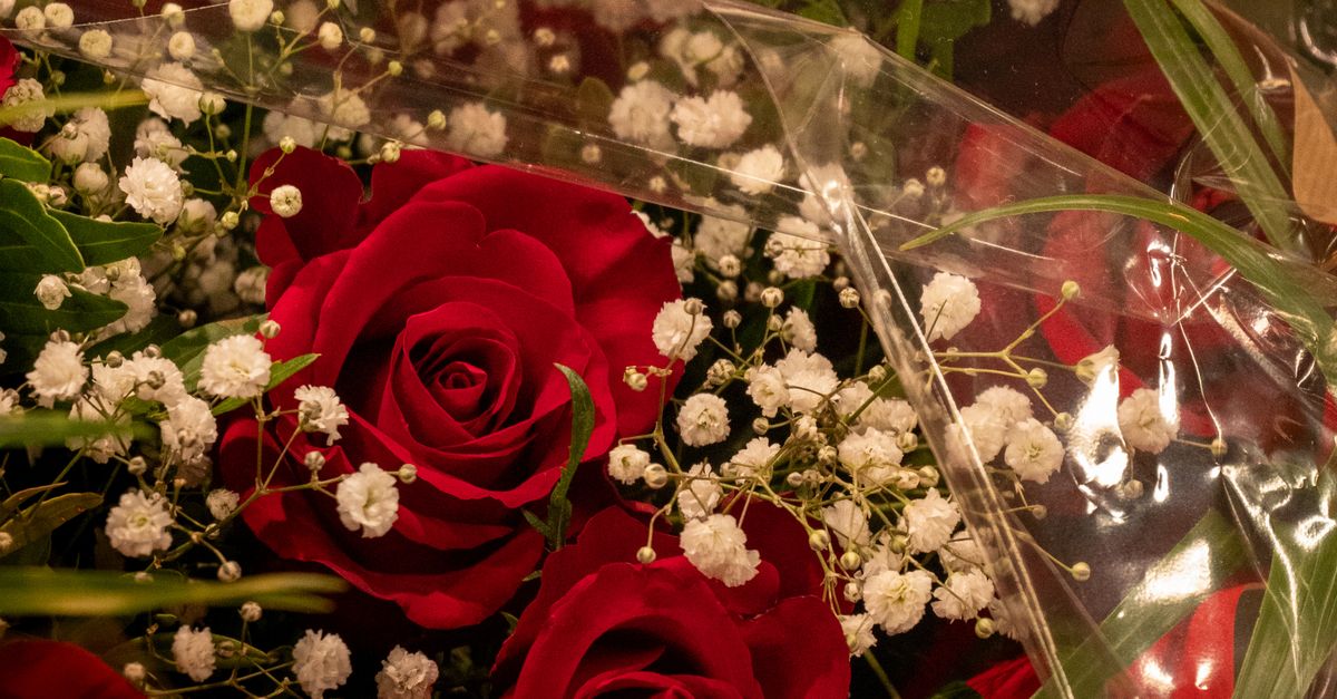 Floral Arrangement Styles for Mourning and Remembrance