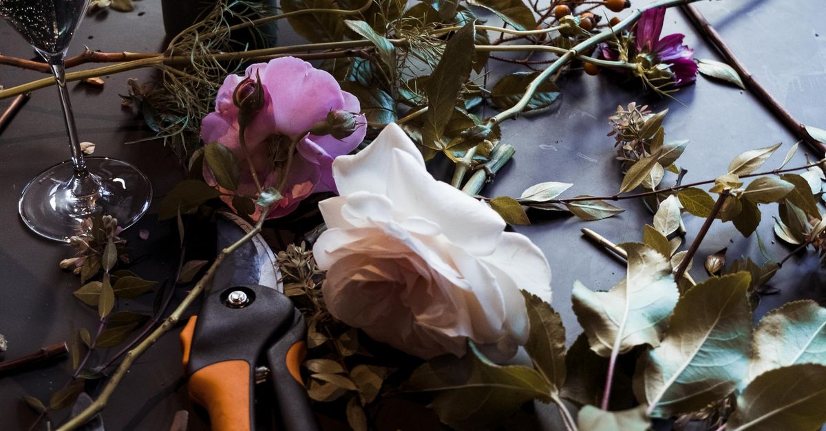 Statement Floral Installations: Making a Lasting Impression