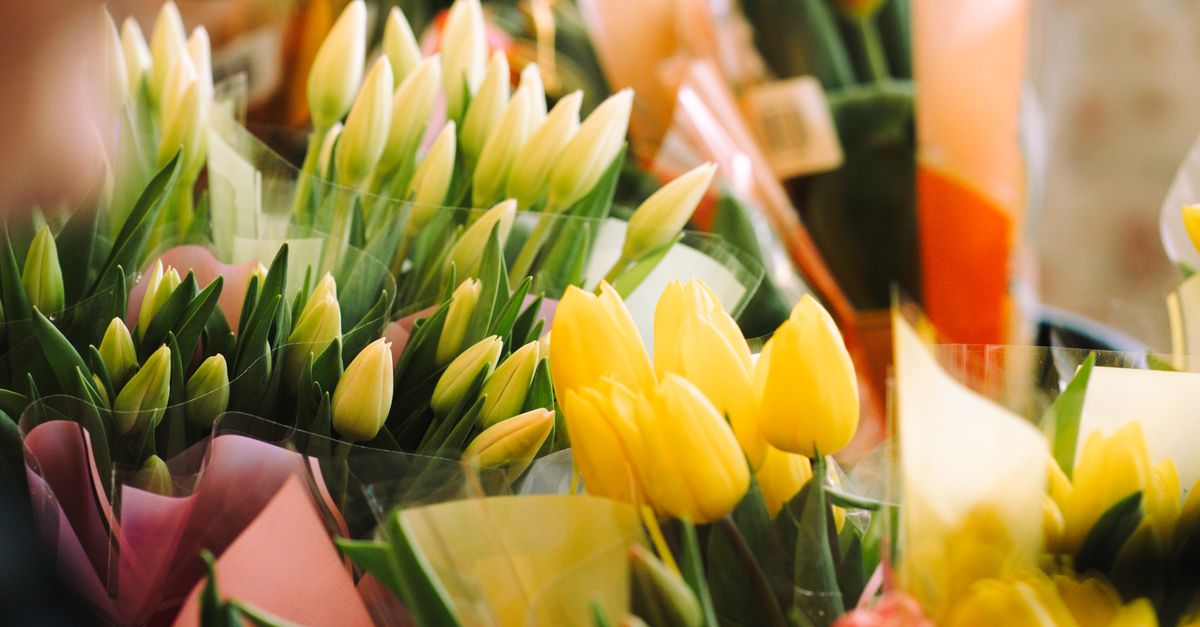 Unique Themed Hampers to Impress Your Friends